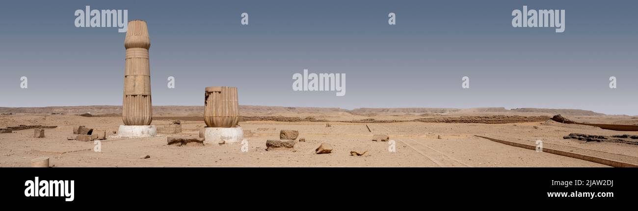 La aten templo llamado 'mansion del Atón en Akhetaten' con su réplica