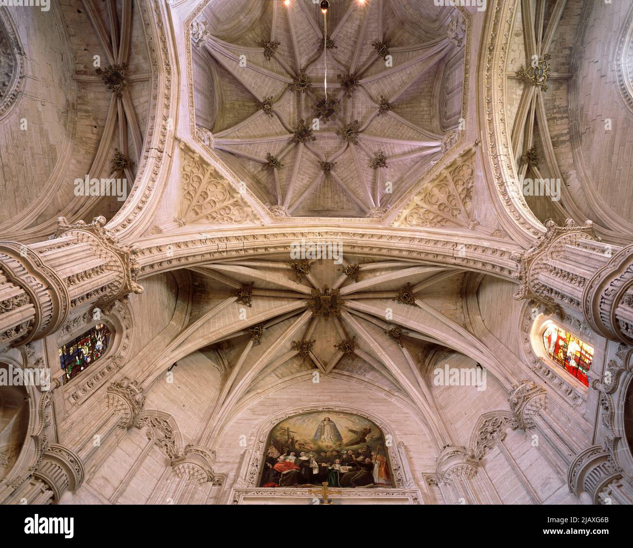 Toledo, Kloster San Juan de los Reyes, im Gewölbe Chor Foto de stock