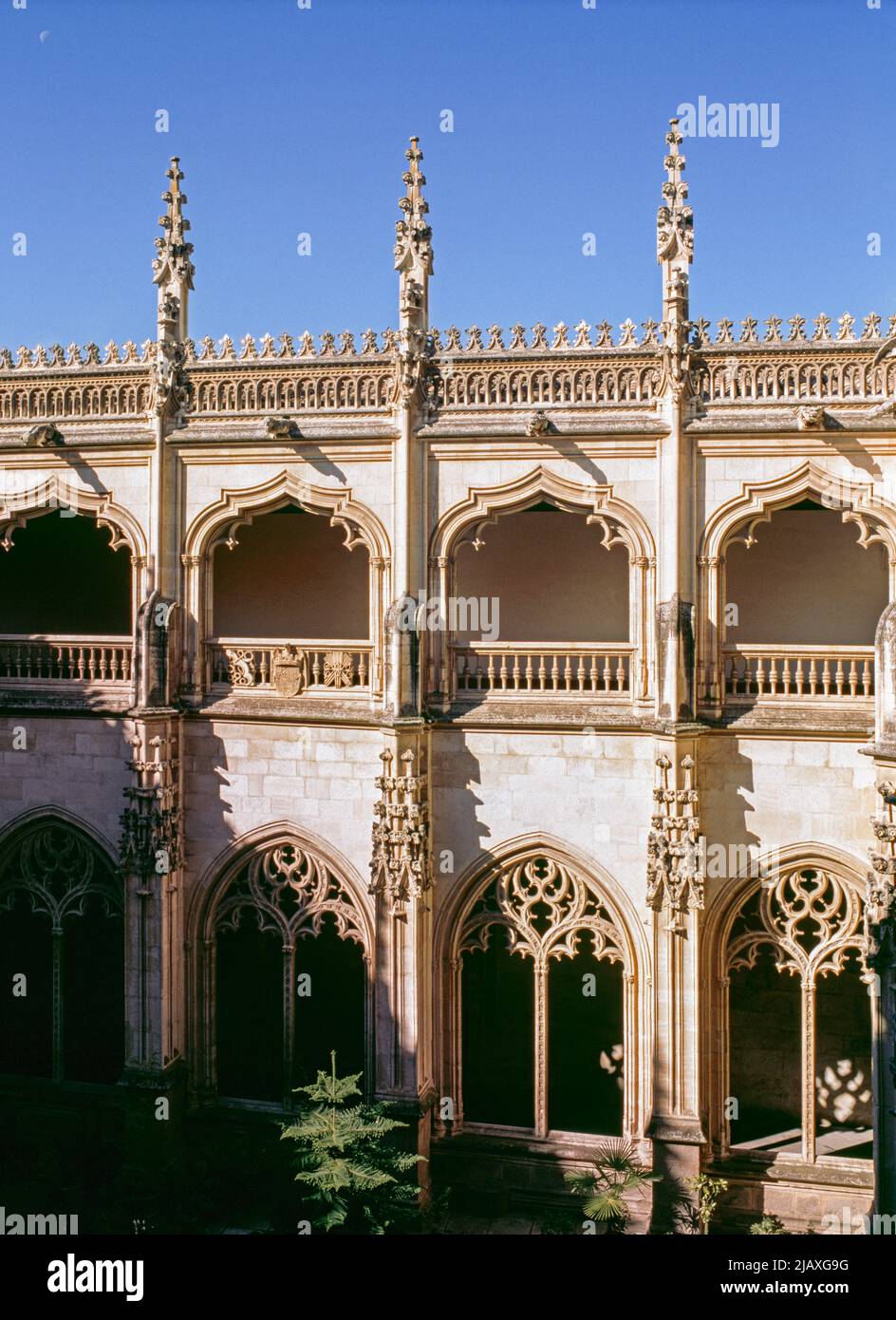 Toledo, Kloster San Juan de los Reyes, Kreuzgang Foto de stock