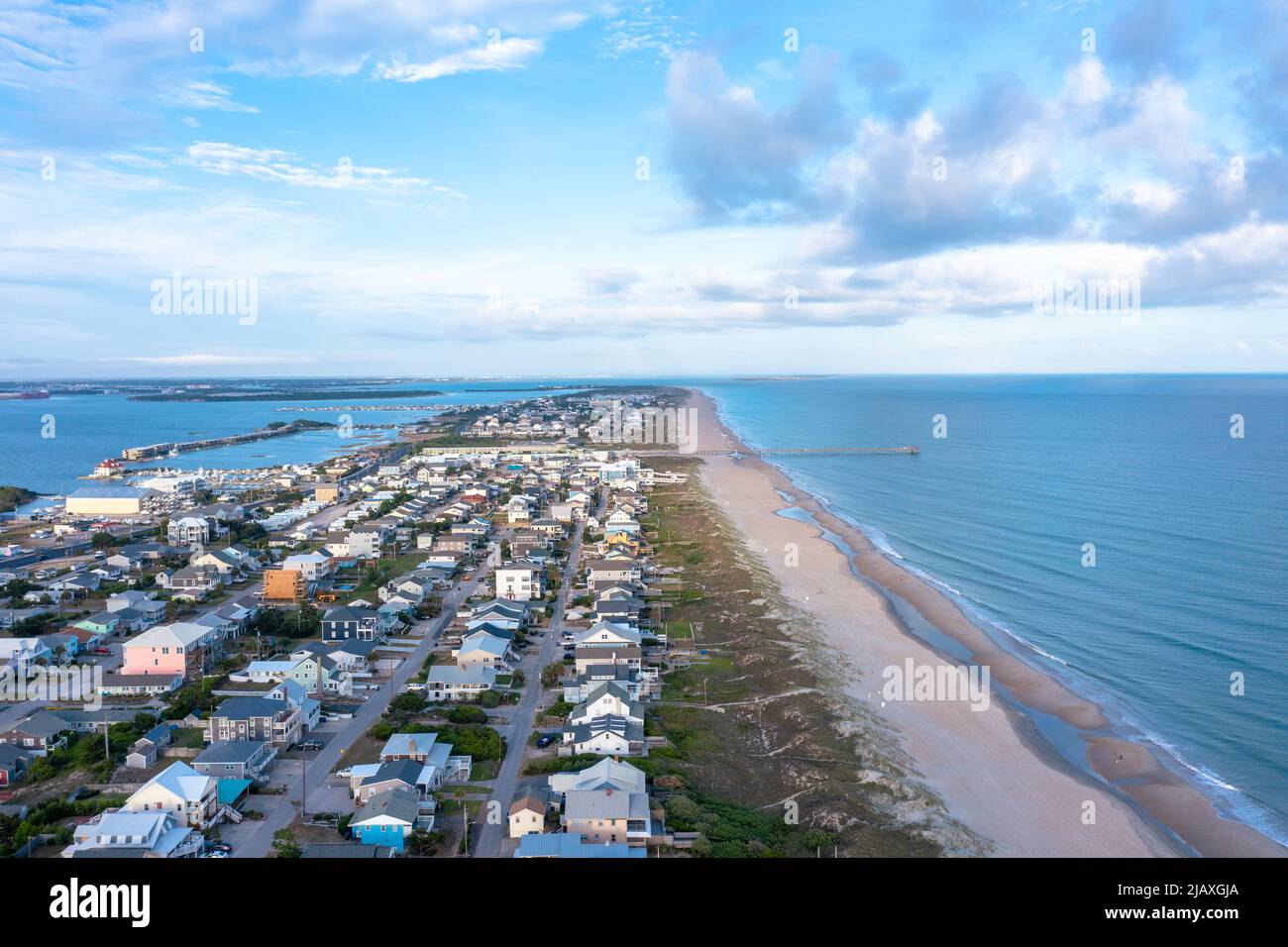 Vista aérea de Atlantic Beach en Carolina del Norte mirando hacia el norte Foto de stock