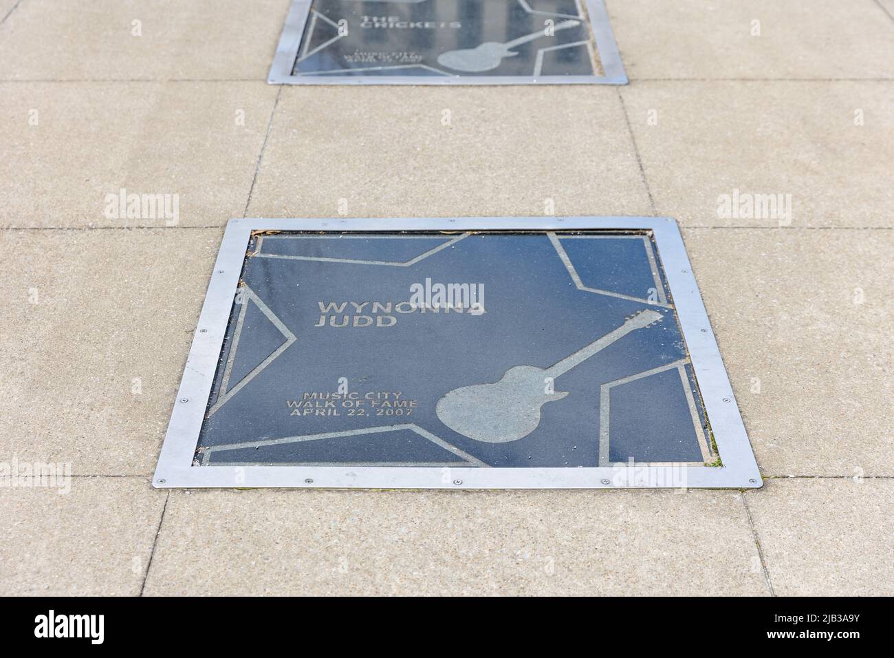 Nashville, TN - 5 de marzo de 2022: La estrella Wynonna Judd en el Paseo de la Fama de la Ciudad de la Música. Foto de stock