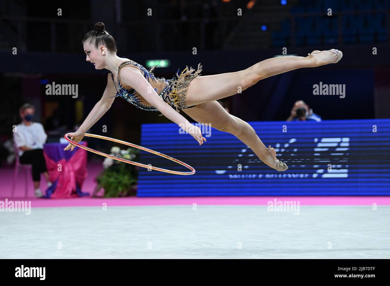 Vitrifrigo Arena, Pesaro, Italia, 03 de junio de 2022, KOLOSOV MARGARITA (GER) Durante la Gimnasia Rítmica Copa Mundial DE LA FIG 2022 - Gimnasia Crédito: Live Media Publishing Group/Alamy Live News Foto de stock