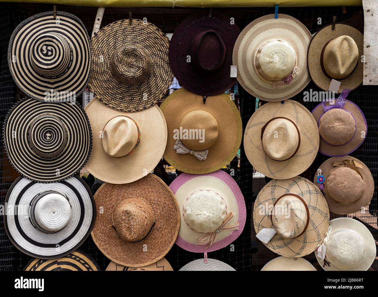 Sombreros colombianos fotografías e imágenes de alta resolución - Alamy