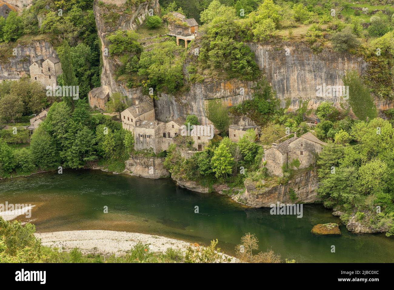 Pueblo de Castelbouc en las gargantas del Tarn, Francia Foto de stock