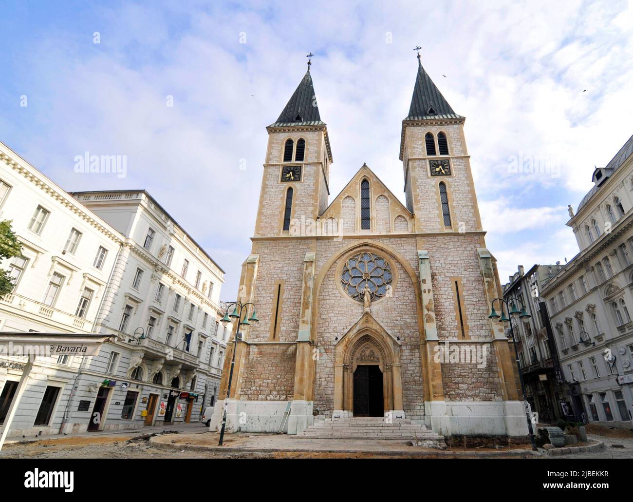 Catedral del Sagrado Corazón en Sarajevo, Bosnia y Herzegovina. Foto de stock