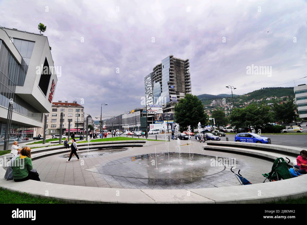 El centro comercial SCC - Sarajevo City Center está en construcción. Sarajevo, Bosnia y Herzegovina. Foto de stock
