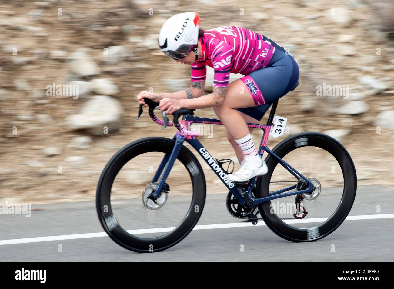 Mujeres en bicicleta de ruta top