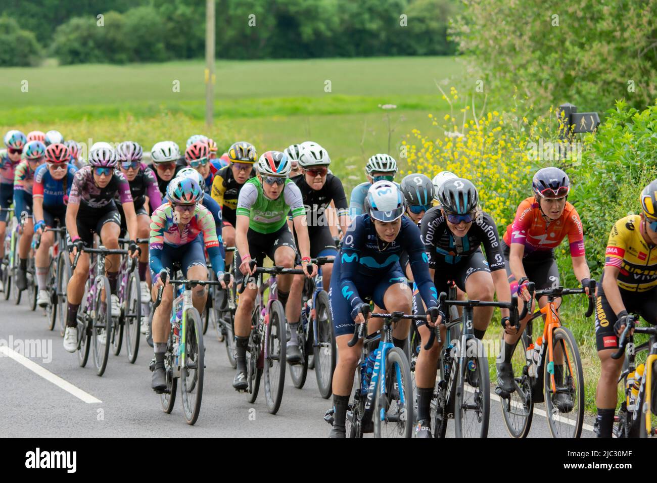 La gira del ciclo femenino en el reino unido 2022, etapa 4 entre Wrexham y Welshpool Wales. Imágenes capturadas cerca de Montgomery Nr Welshpool. Foto de stock