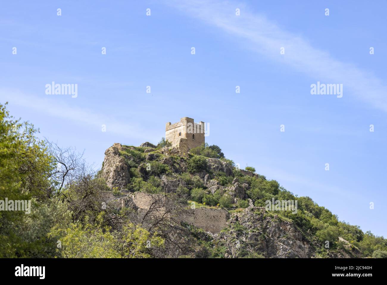 Torre del Tributo del Castillo de Zahara de la Sierra en Cádiz, Andalucía Foto de stock