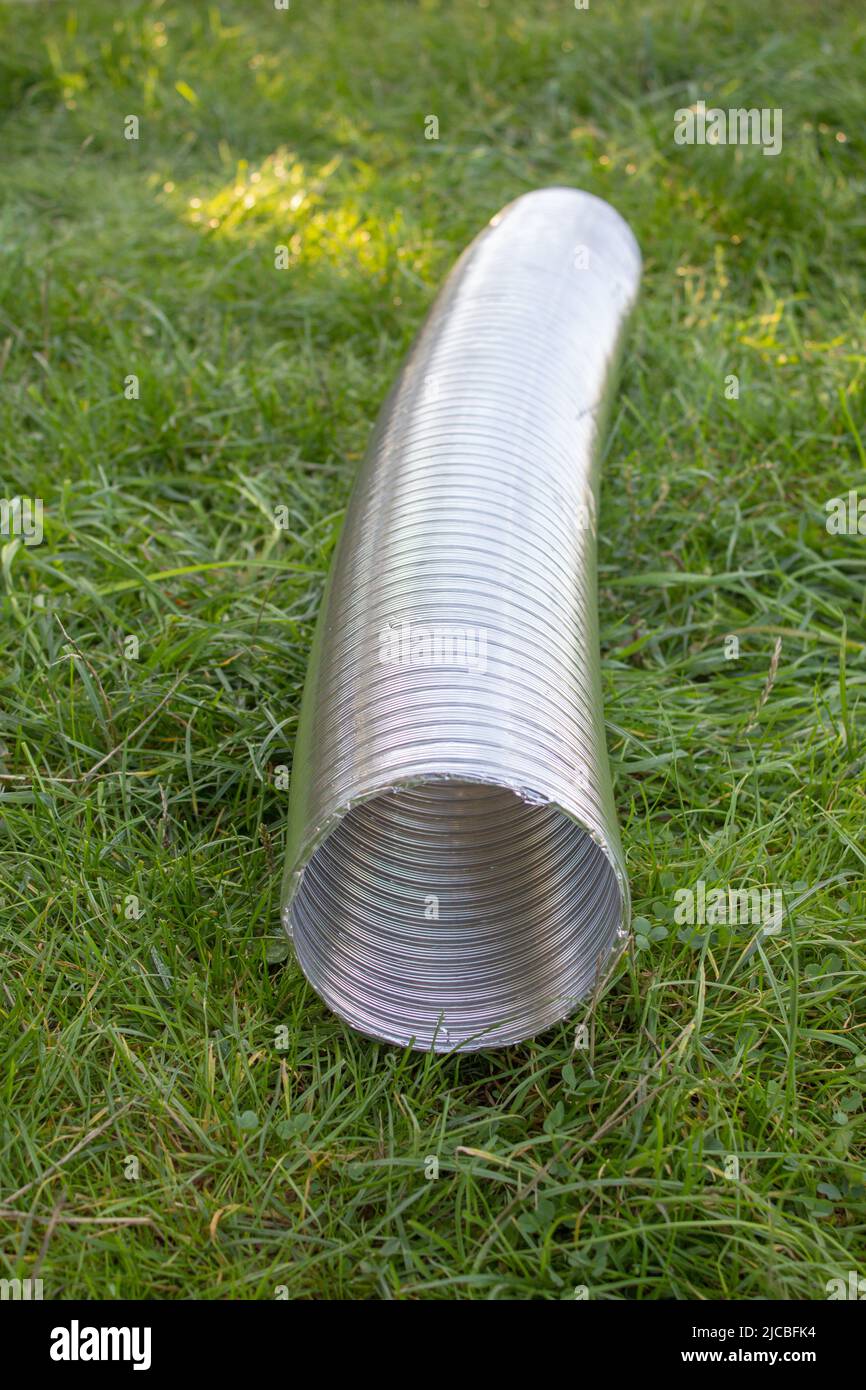 Tubos de acero para ventilacion fotografías e imágenes de alta resolución -  Alamy