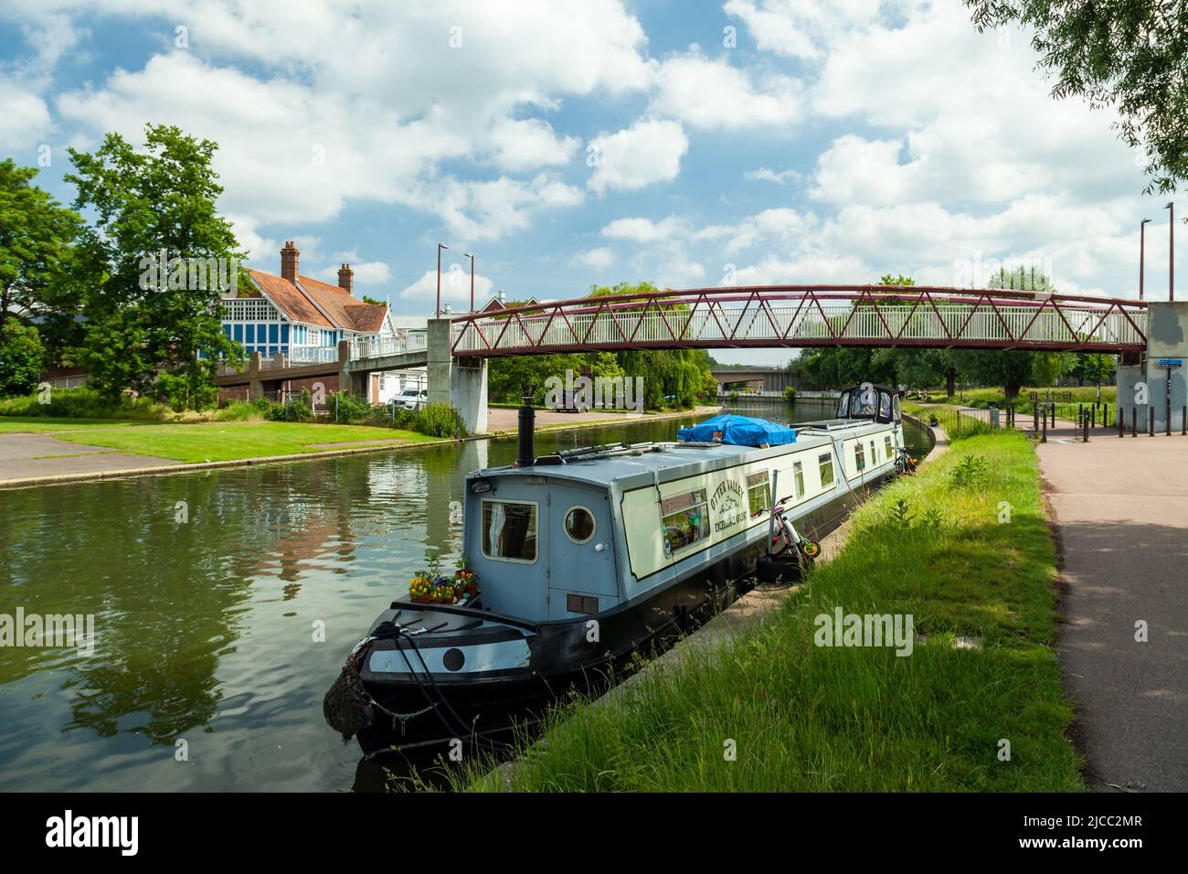 Casa flotante en el río Cam en Cambridge, Inglaterra. Foto de stock