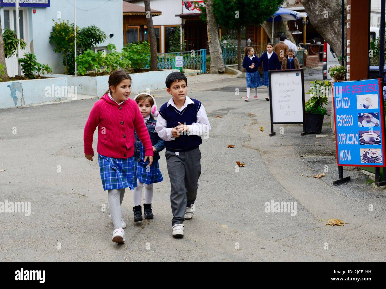 Niños turcos en Estambul, Turquía. Foto de stock