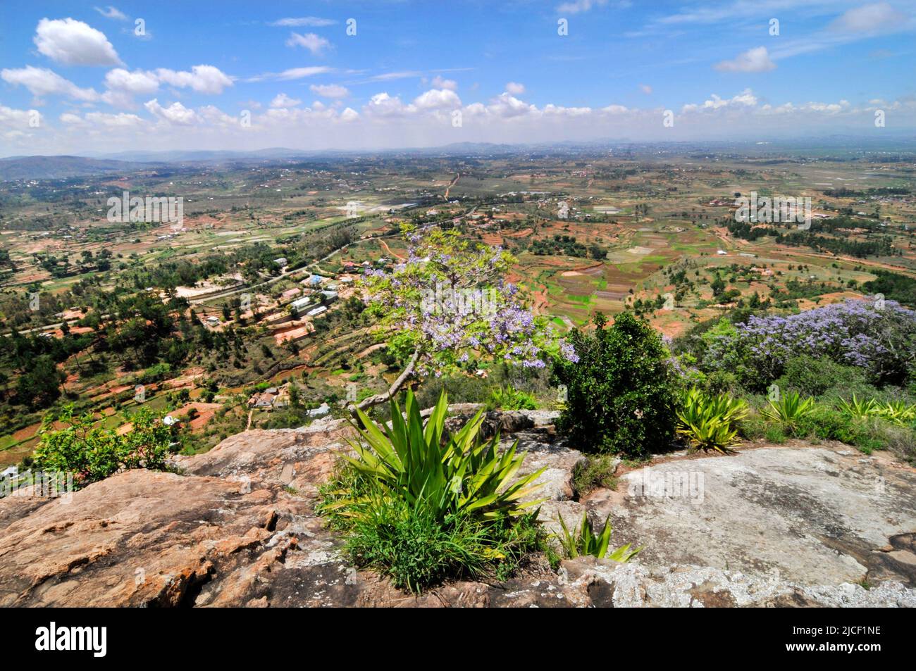 Vista desde la colina de Ambohimanga en Madagascar. Foto de stock