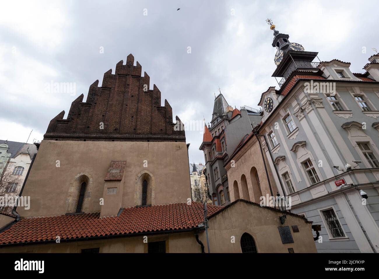 Antigua Nueva Sinagoga (Staronová synagoga) en Josefstadt en Praga, República Checa Foto de stock