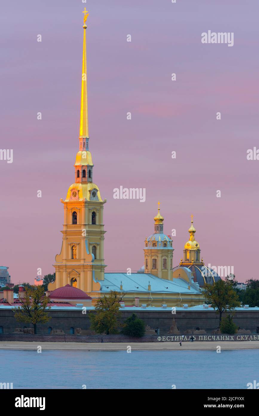 La Catedral de San Pedro y San Pablo y la Fortaleza de San Pedro y San