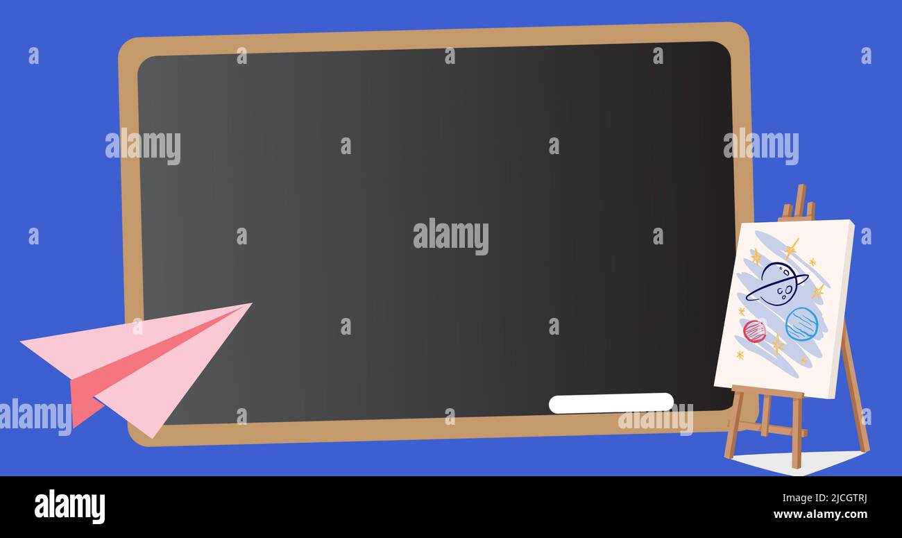 Imagen ilustrativa de pizarra escrita, tiza, avión de papel rosa y lienzo con la pintura de planetas Foto de stock