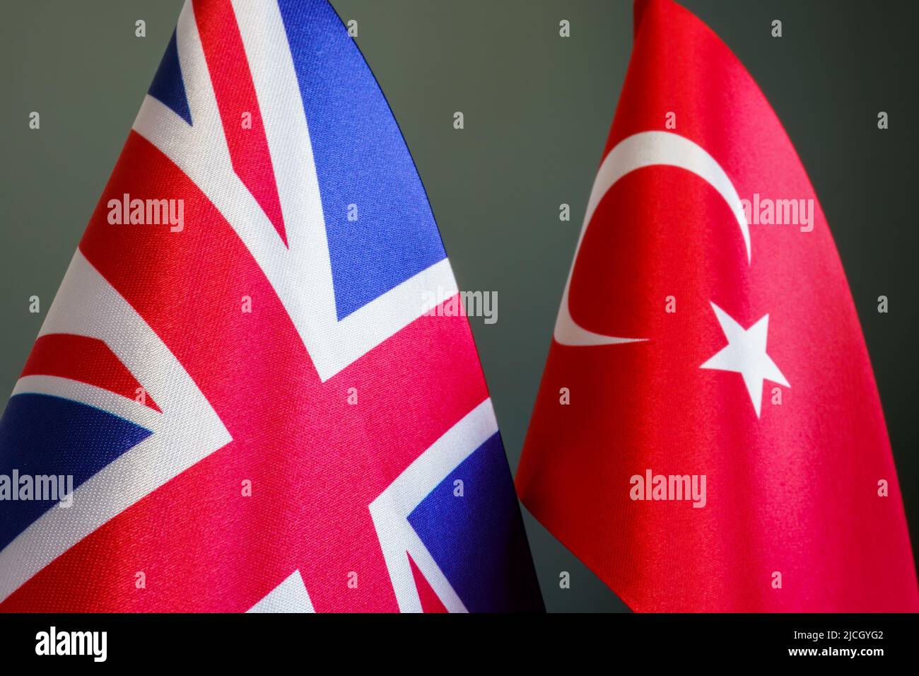 Banderas de Gran Bretaña y Turquía como símbolo de la diplomacia. Foto de stock