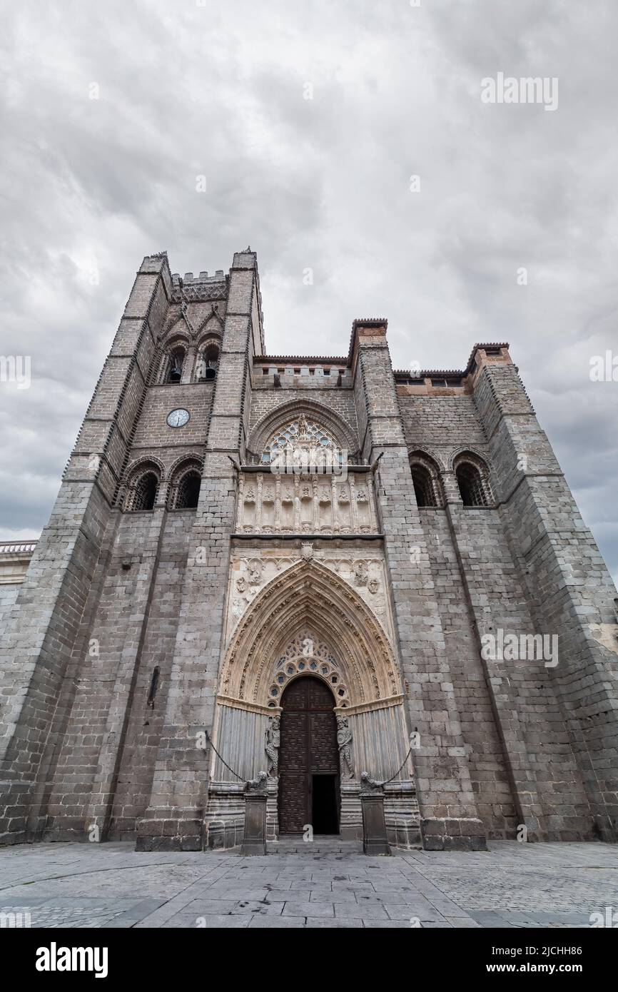 Entrada principal de la Catedral de Ávila, Castilla y León, España Foto de stock