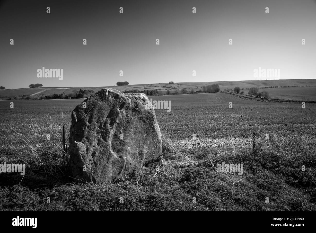 The Fiddlers Hill piedra de pie cerca de Hackpen Hill, Wiltshire, Reino Unido Foto de stock