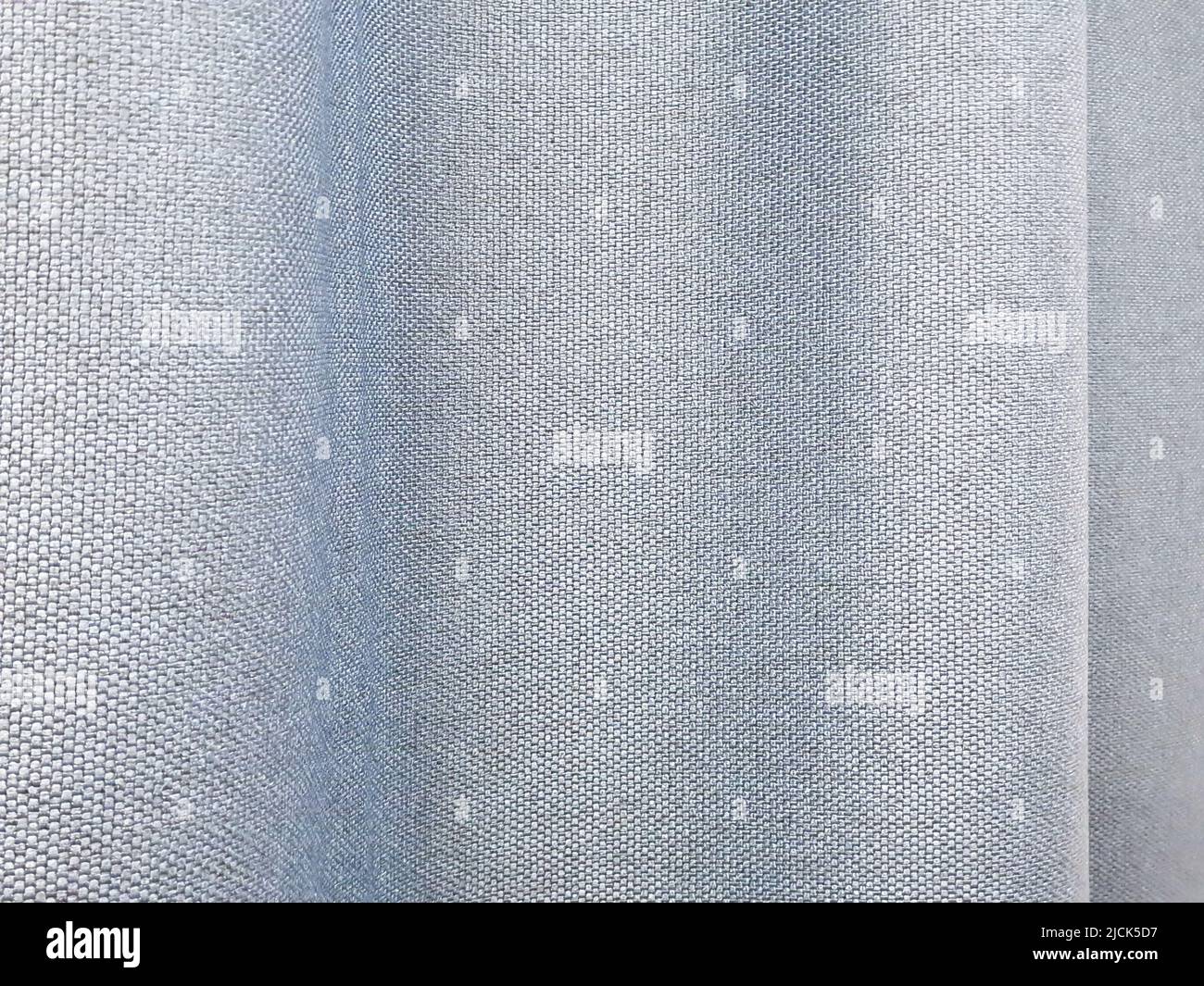 Cortinas grises, cortinas opacas, tela, fondo textil. Primer plano  Fotografía de stock - Alamy