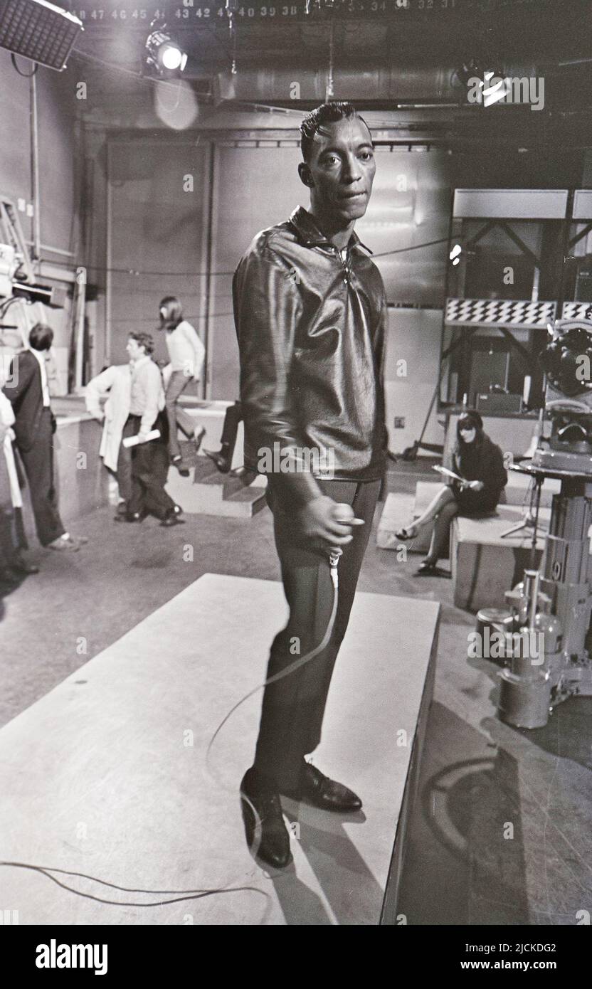 MAJOR LANCE (c 1941-1994) cantante estadounidense de R&B en Ready, Steady, Go ! in 1965. Foto: Tony Gale Foto de stock