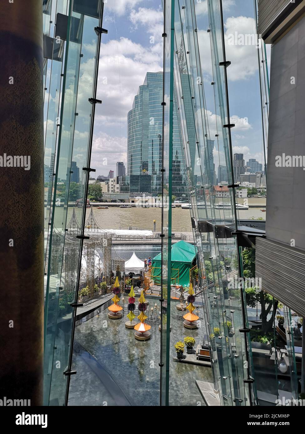 Centro comercial Icon Siam, Bangkok Foto de stock