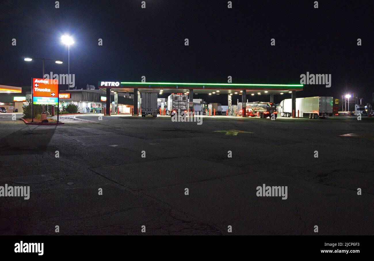 Parada de camiones petro fotografías e imágenes de alta resolución Alamy