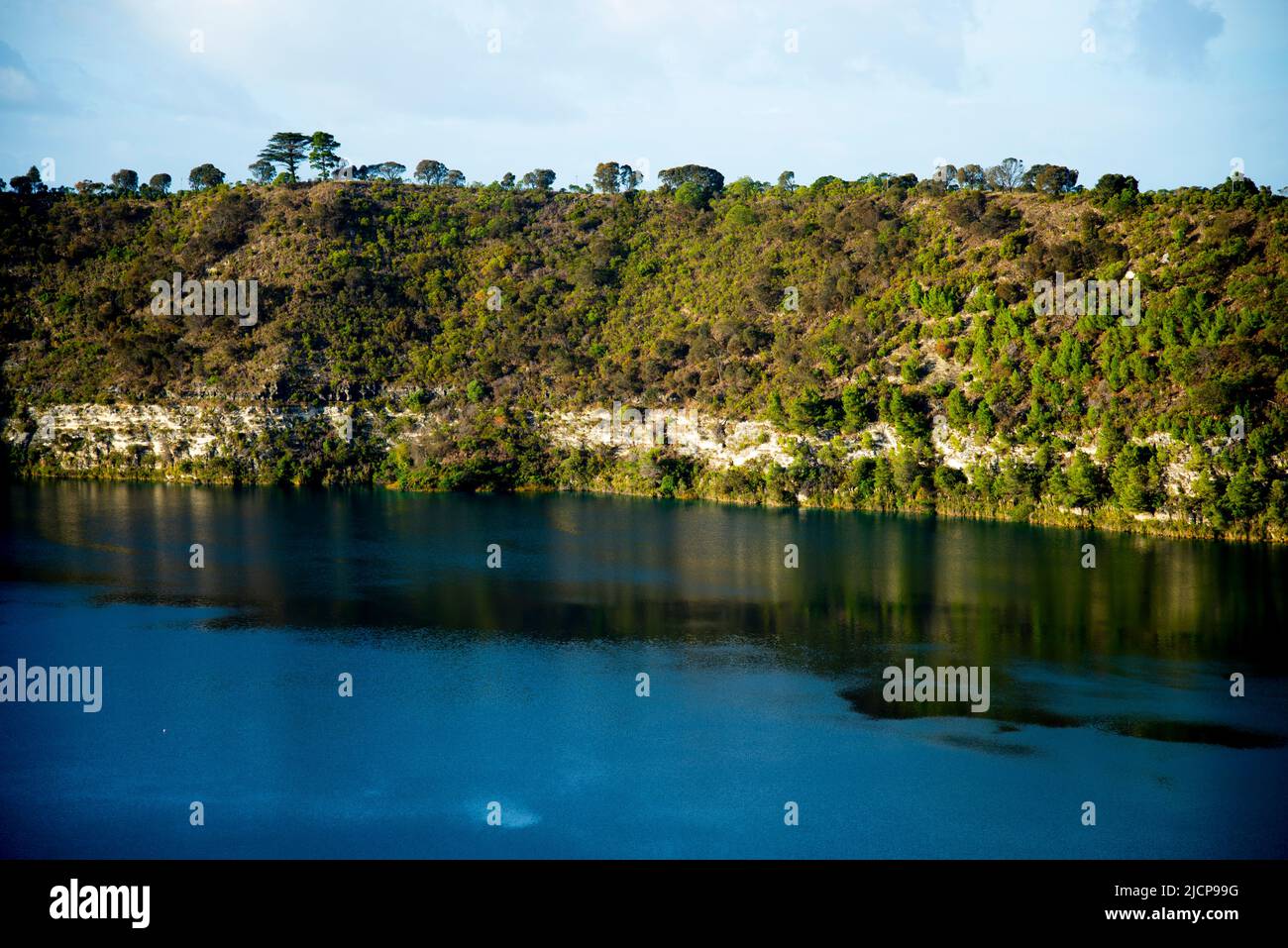 El Lago Azul - Monte Gambier - Australia Foto de stock
