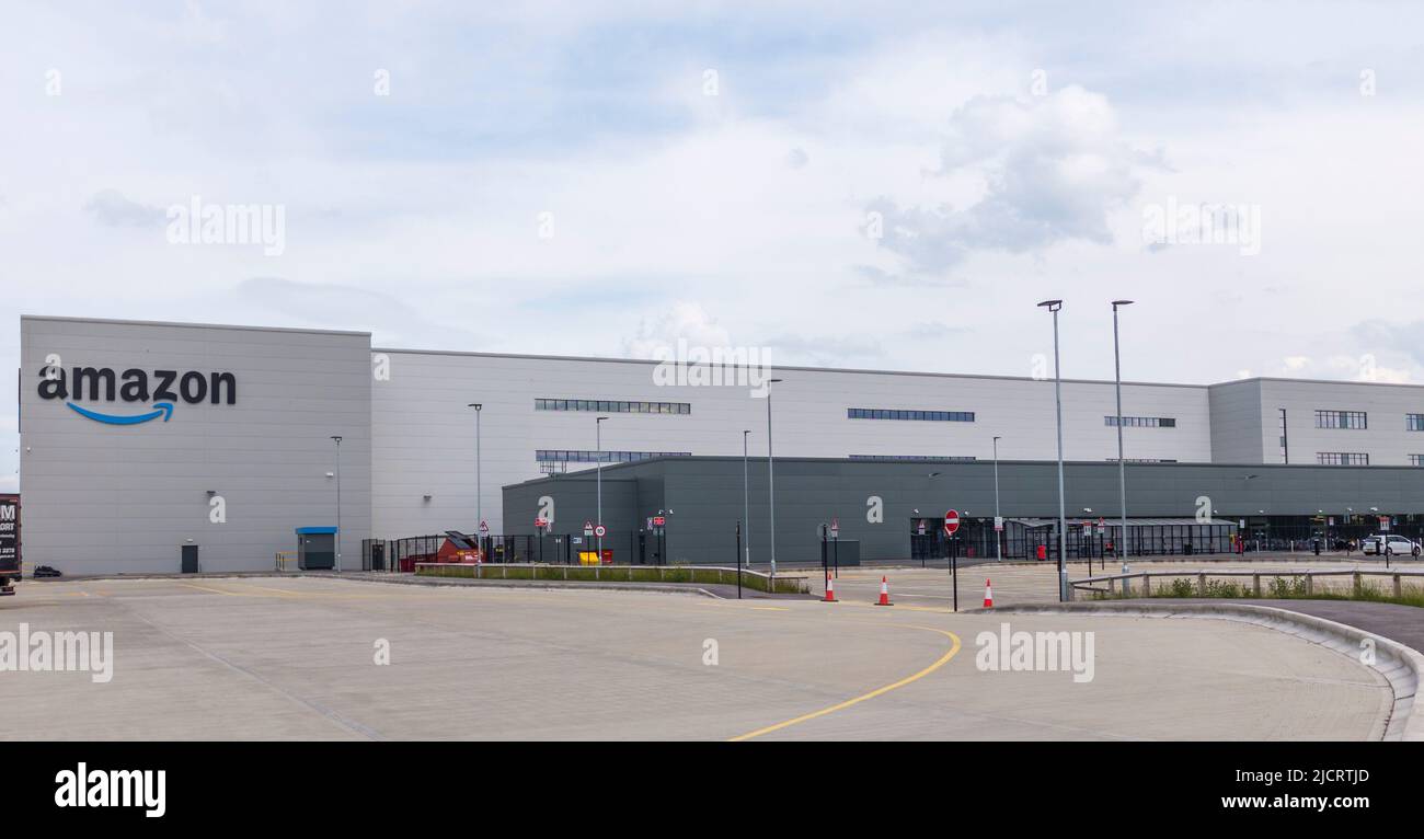 El nuevo centro logístico de Amazon en Symmetry Park en Darlington, Inglaterra, Reino Unido Foto de stock