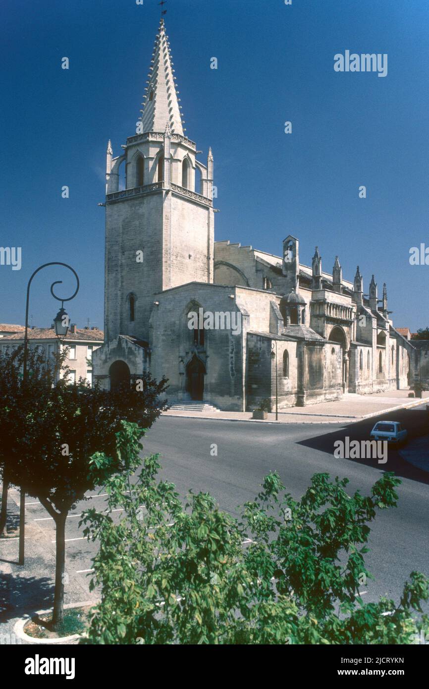 Iglesia de Santa Marta en 1980, Tarascon, Bouches-du-Rhône, Francia Foto de stock