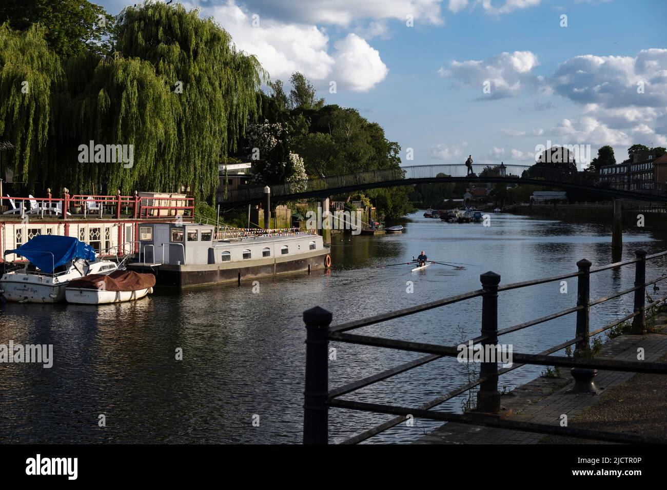 Río Támesis, Twickenham, Londres, Reino Unido Foto de stock