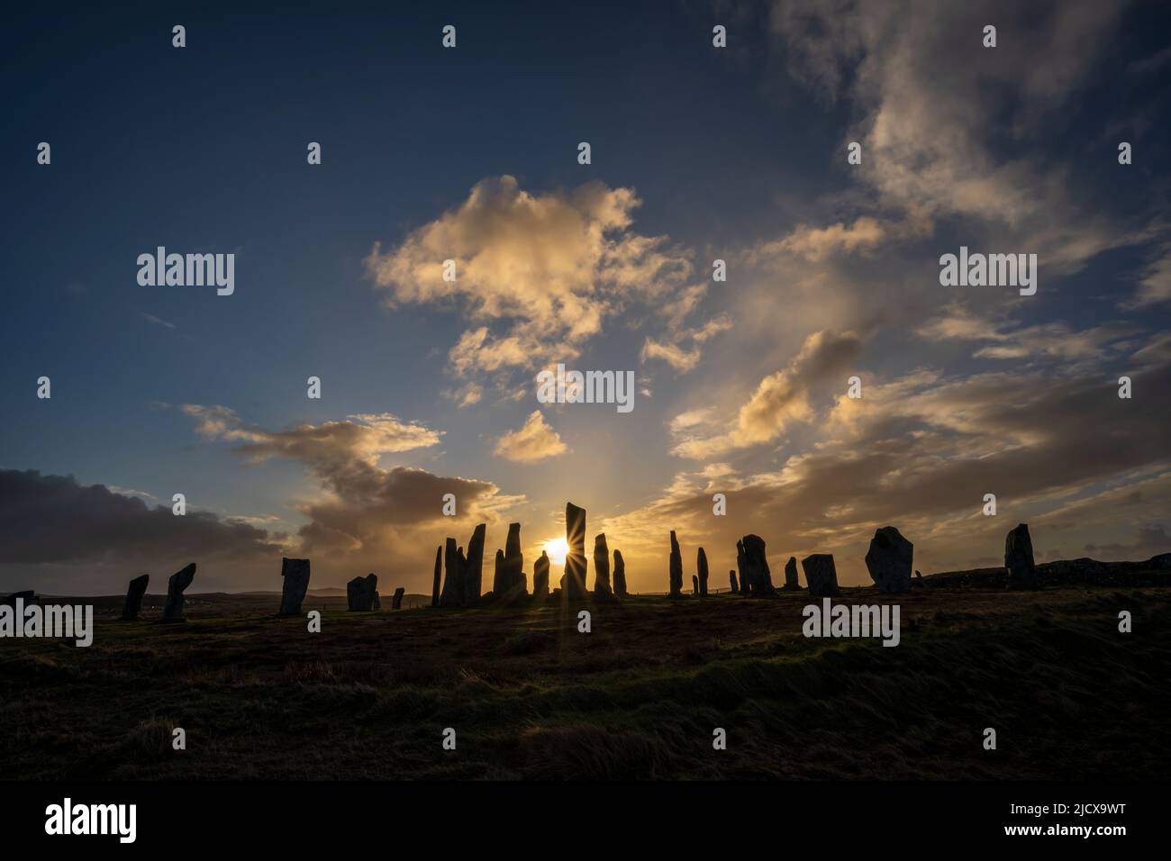 Amanecer en las piedras de Callanish, Callanish, Isla de Lewis, Hébridas Exteriores, Escocia, Reino Unido, Europa Foto de stock