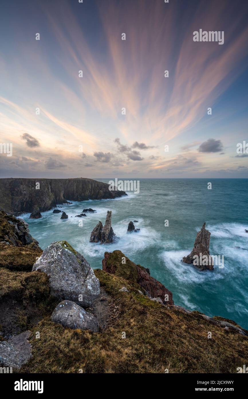 Sea Stacks en Mangersta en la Isla de Lewis en las Hébridas Exteriores de Escocia, Reino Unido, Europa Foto de stock