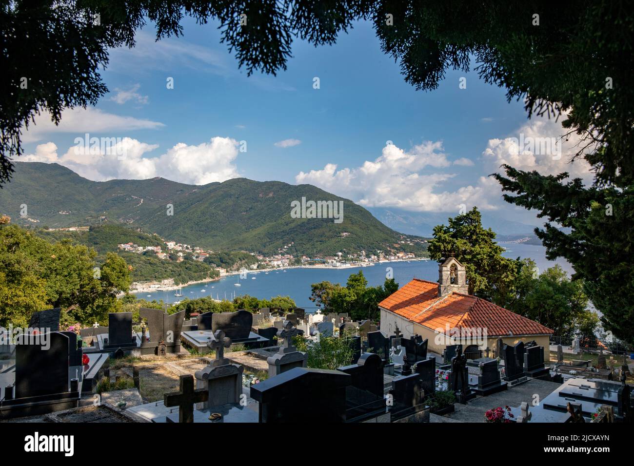 Vista desde el monasterio de Savina, Herceg Novi, Montenegro, Europa Foto de stock