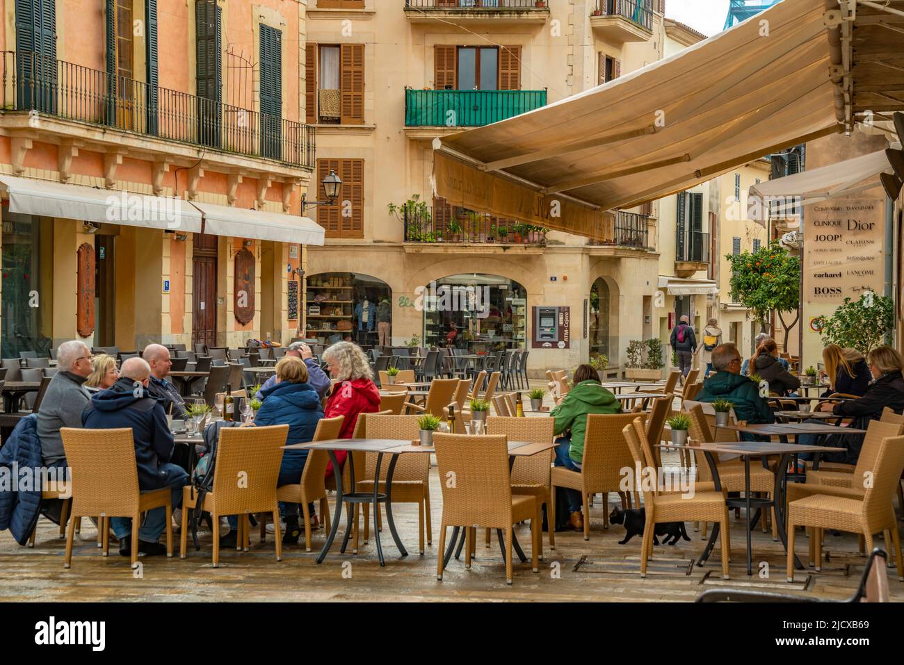 Restaurant alcudia majorca spain fotografías e imágenes de alta resolución  - Alamy