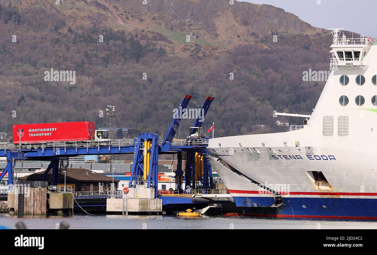 Belfast Container Terminal en el Puerto de Belfast, Irlanda del Norte. El principal puerto de entrada para el comercio con Gran Bretaña, la UE y todo el mundo. Foto de stock