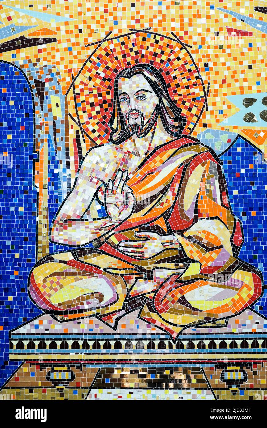 Mosaico de Jesús Cristus en la pose budista, Varanasi, Uttar Pradesh, India Foto de stock