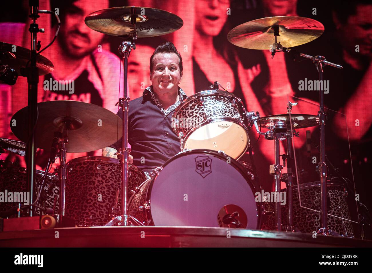 ITALIA, MILÁN, 15th 2022 DE JUNIO Tre Cool, baterista de la banda