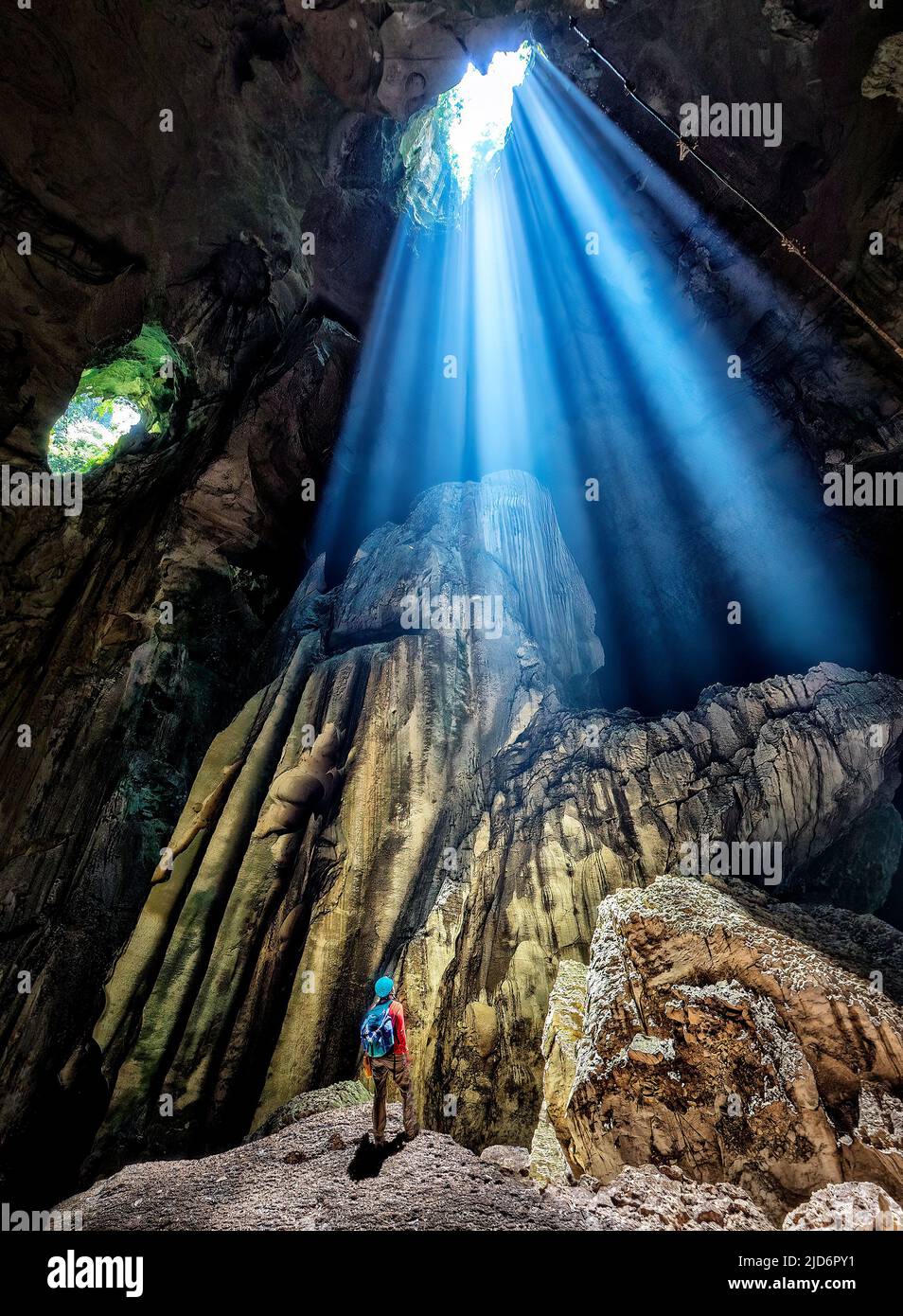Claraboya en Niah Great Cave, Sarawak, Malasia Foto de stock