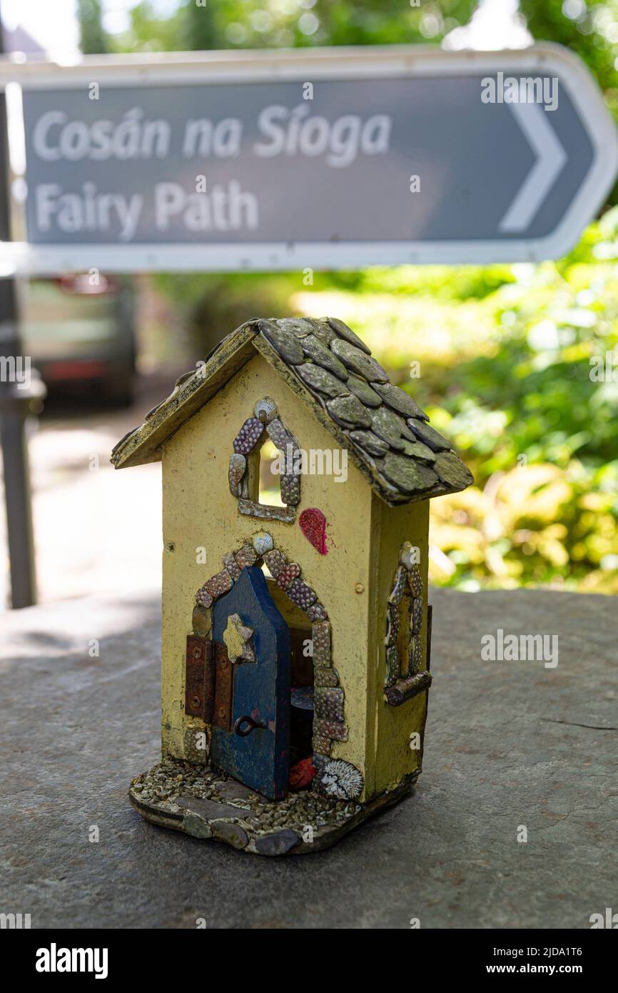 Modelo pequeño de la Casa de Hadas en la Casa Derrynane, Condado de Kerry, Irlanda Foto de stock