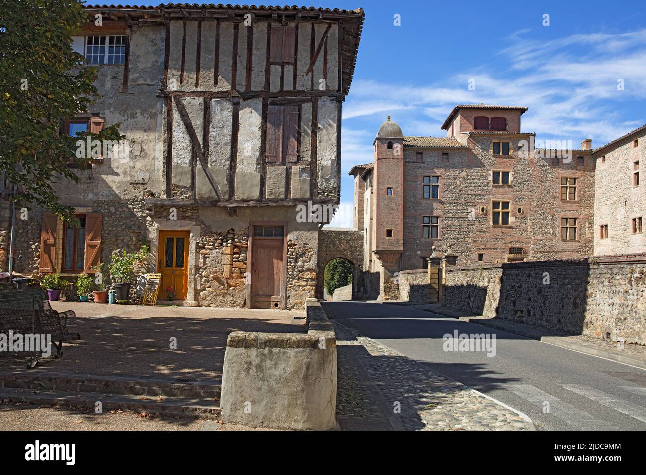 Francia, Palaminy Alto Garona, el castillo, casa medieval Foto de stock