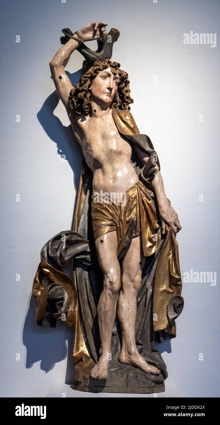 El mártir San Sebastián, escultura de Tilman Riemenschneider, c. 1505, Bayerisches Nationalmuseum, Munich, Alemania Foto de stock