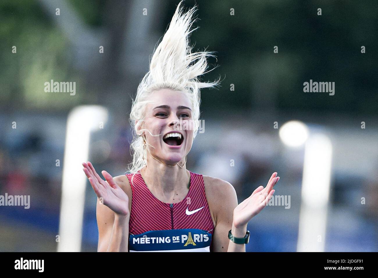 Yuliya (Yulia) Levchenko de Ucrania (salto alto femenino) durante la