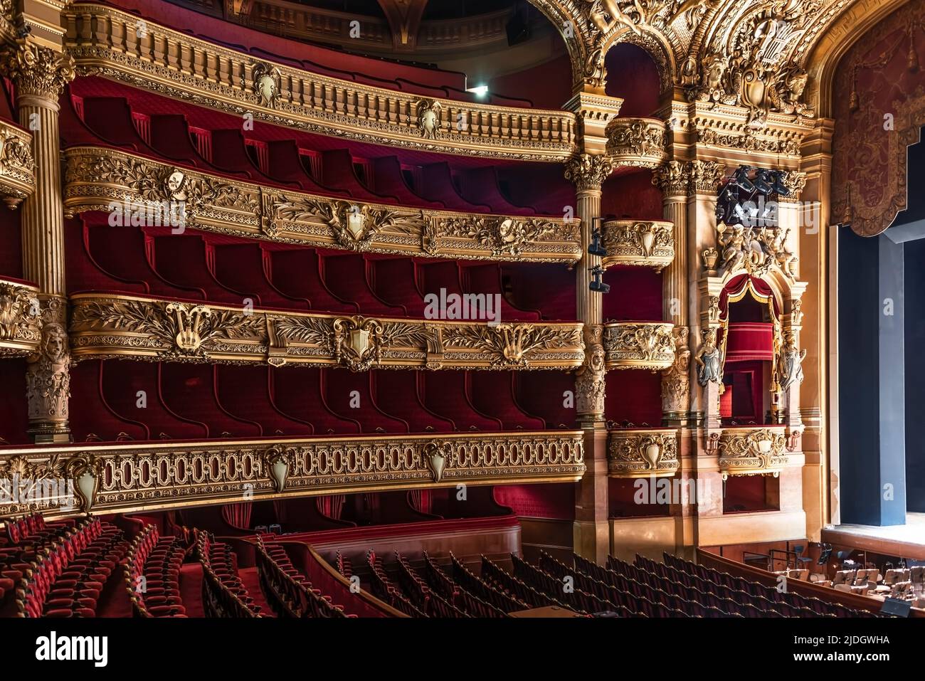 Dentro del Palacio Garnier, la ópera de París Foto de stock