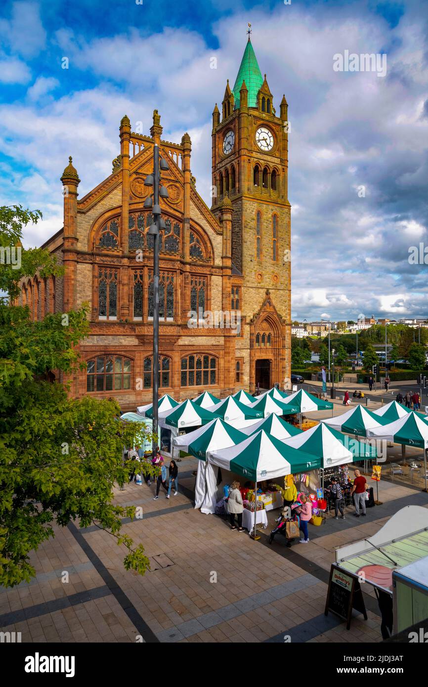 Mercado en Guildhall Square, Derry City, Irlanda del Norte Foto de stock