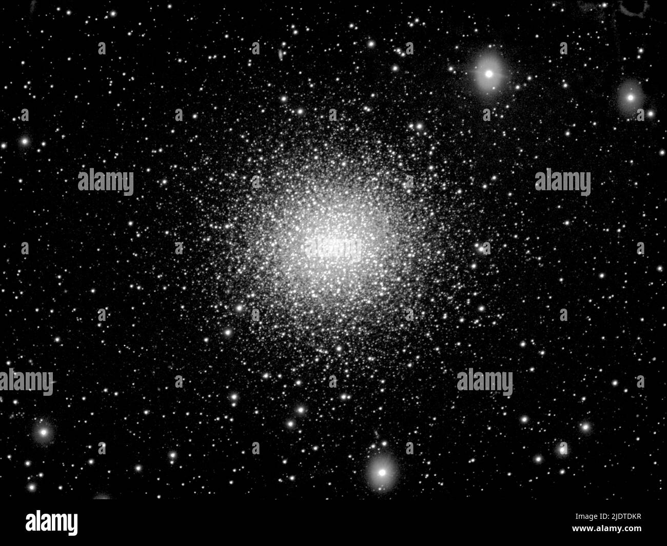 El cúmulo globular M13 en la constelación de Hércules. Foto de stock