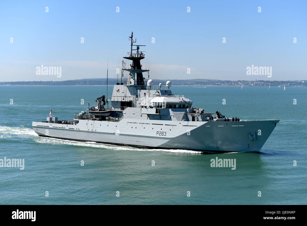 22/06/2022 Portsmouth UK El HMS Mersey es un buque patrullero de clase River de la Royal Navy. Los derechos de los 79,5m buques cubren la protección de la pesca, pár Foto de stock