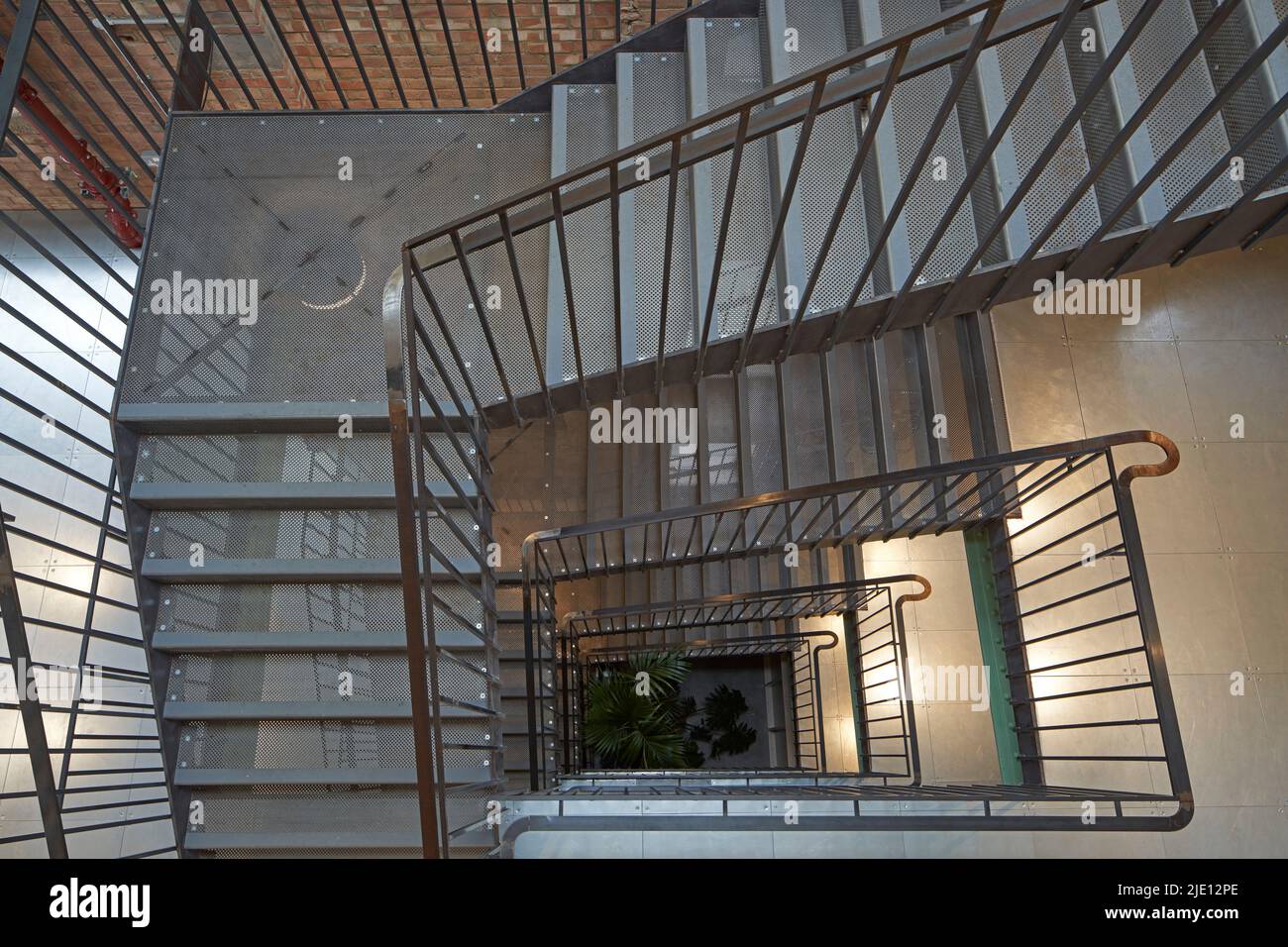 Escalera. 16 Chart Street Engineers Office, Londres, Reino Unido. Arquitecto: Ian Chalk Architects , 2022. Foto de stock