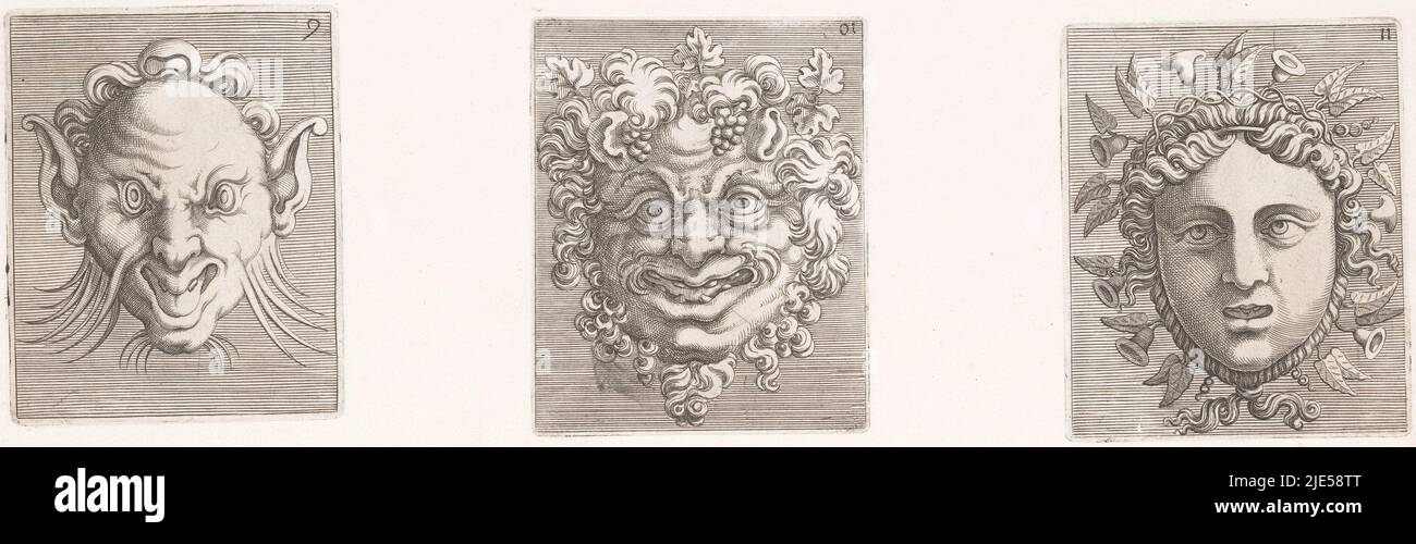 Hoja con tres representaciones de máscaras grotescas, tres máscaras grotescas (título de la serie), imprenta: Adamo Sculptori, Giulio Romano, Italia, 1540 - 1585, papel, grabado, al. 110 mm x al. 88 mm x al. 110 mm x al. 90 mm x al. 111 mm x al. 91 mm Foto de stock