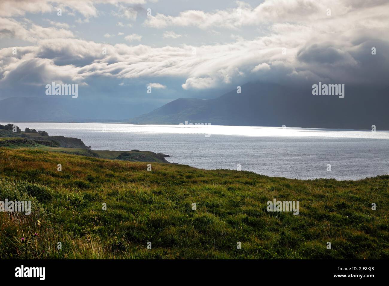 Lago Na Keal en la isla de Mull a la luz de la mañana; Escocia Foto de stock